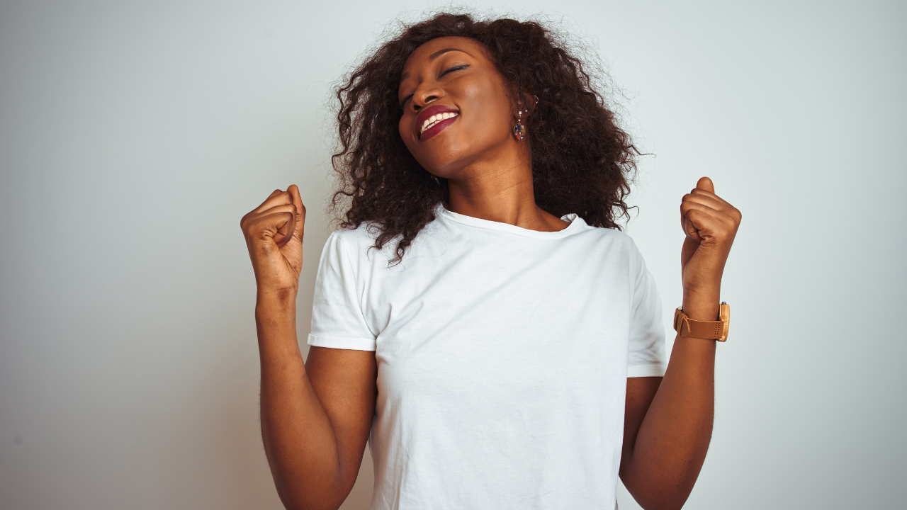 Women wearing a white t-shirt vibing
